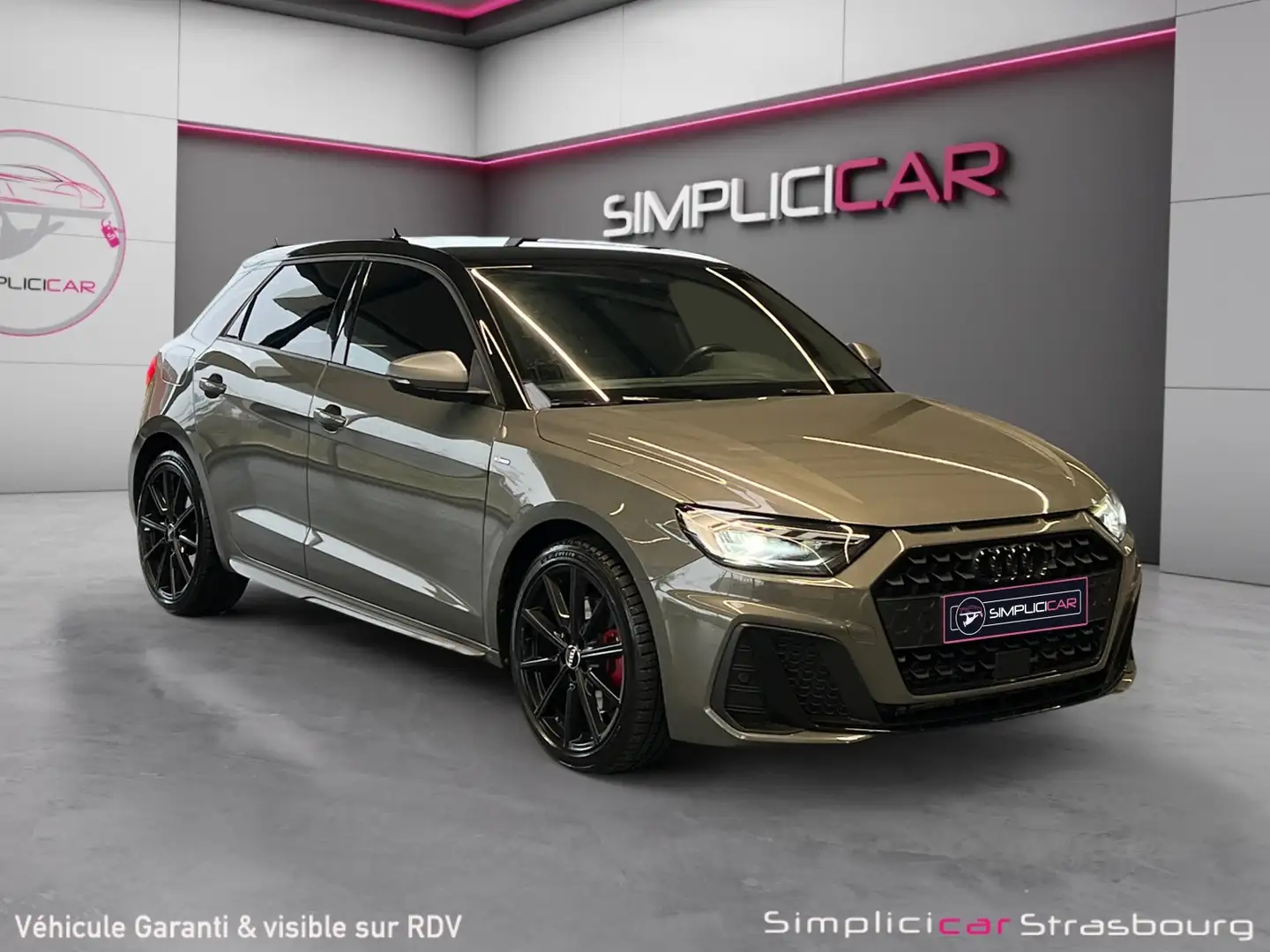 Audi A1 A1 Sportback 40 TFSI 200 ch S tronic 6 S Line Grau - 1