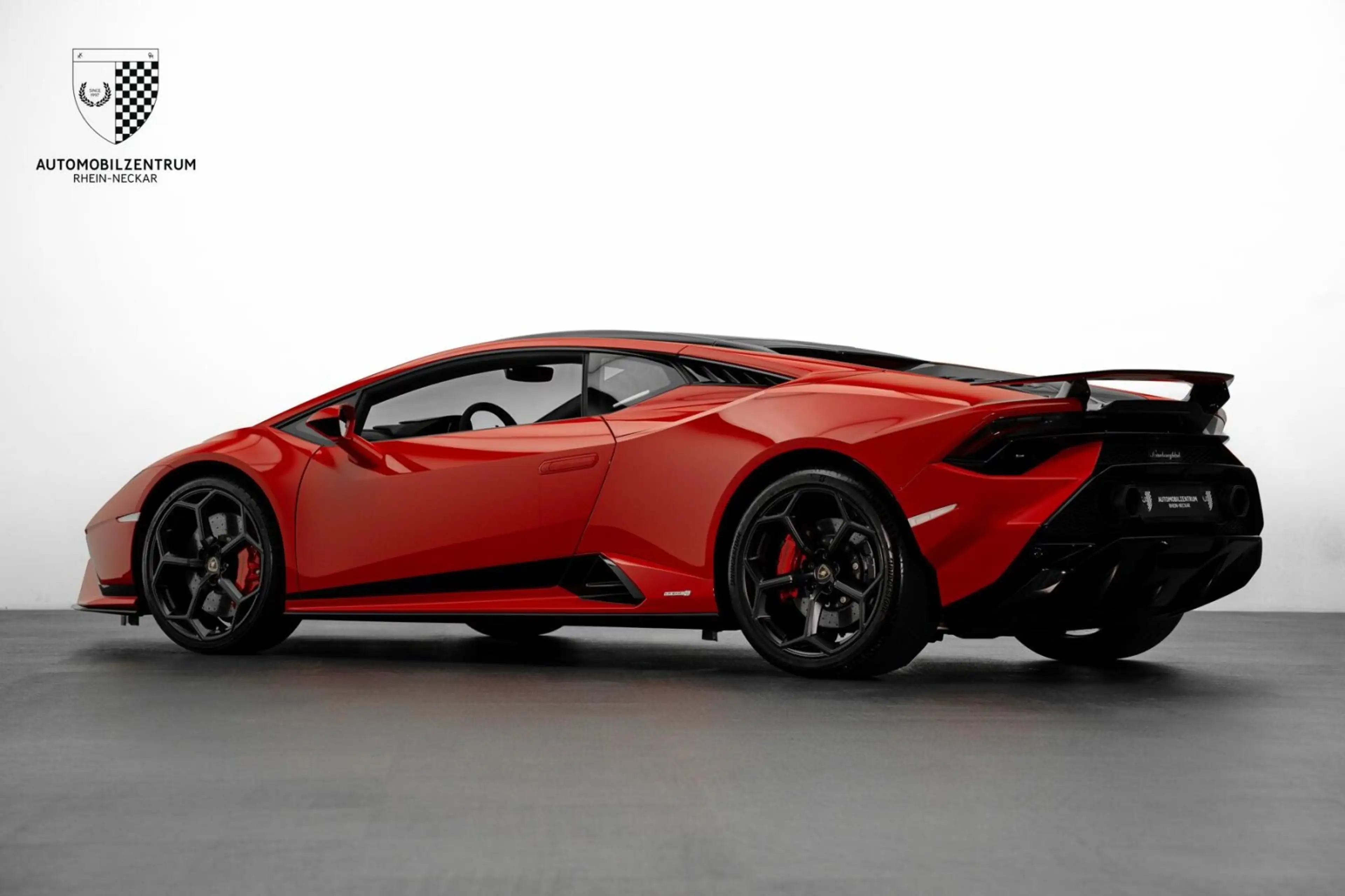 Lamborghini Huracán Huracán Tecnica Style/CarbonBonnet/SportSeat/PPF — photo 4