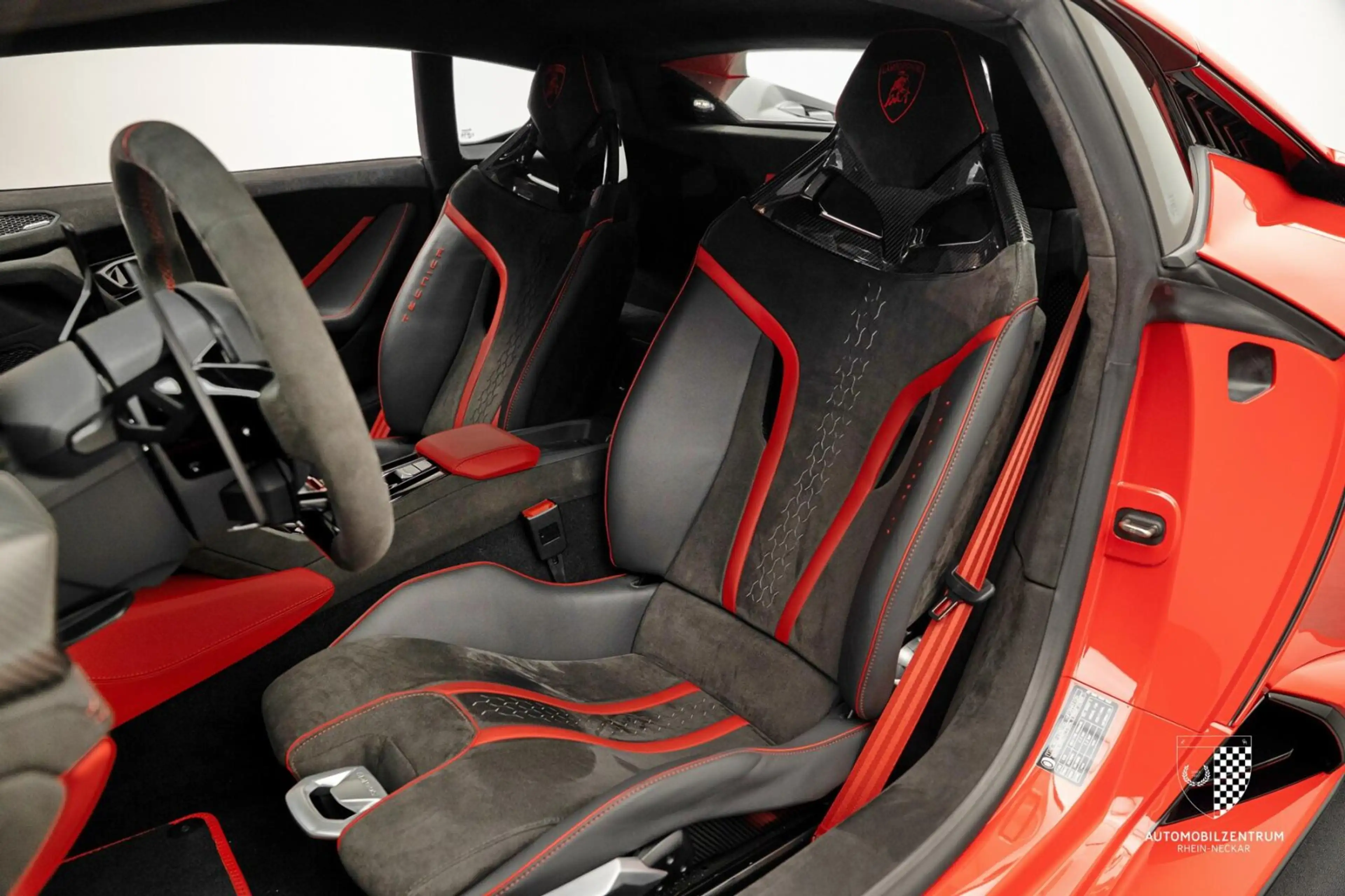Lamborghini Huracán Huracán Tecnica Style/CarbonBonnet/SportSeat/PPF — photo 12