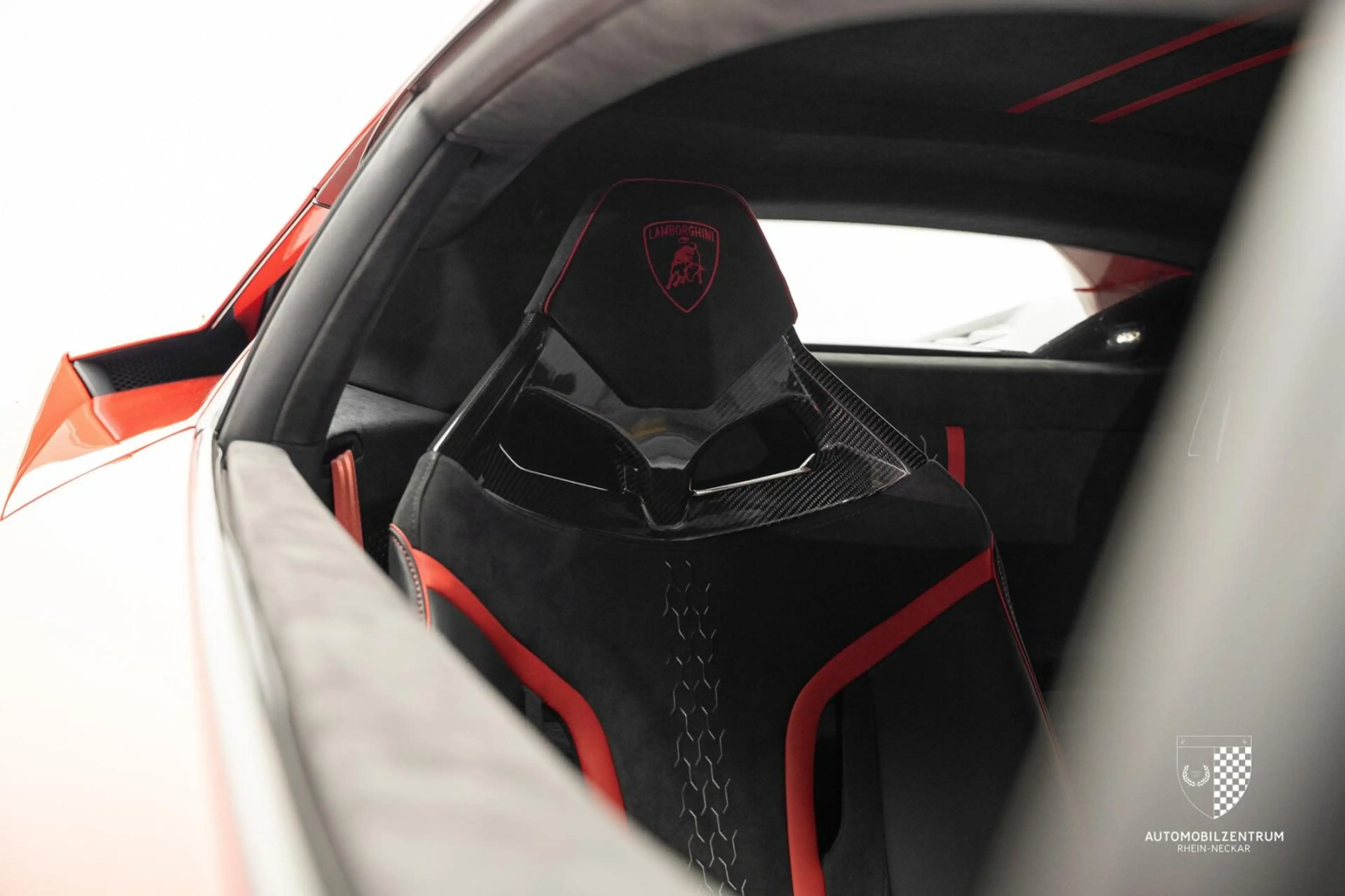 Lamborghini Huracán Huracán Tecnica Style/CarbonBonnet/SportSeat/PPF — photo 14