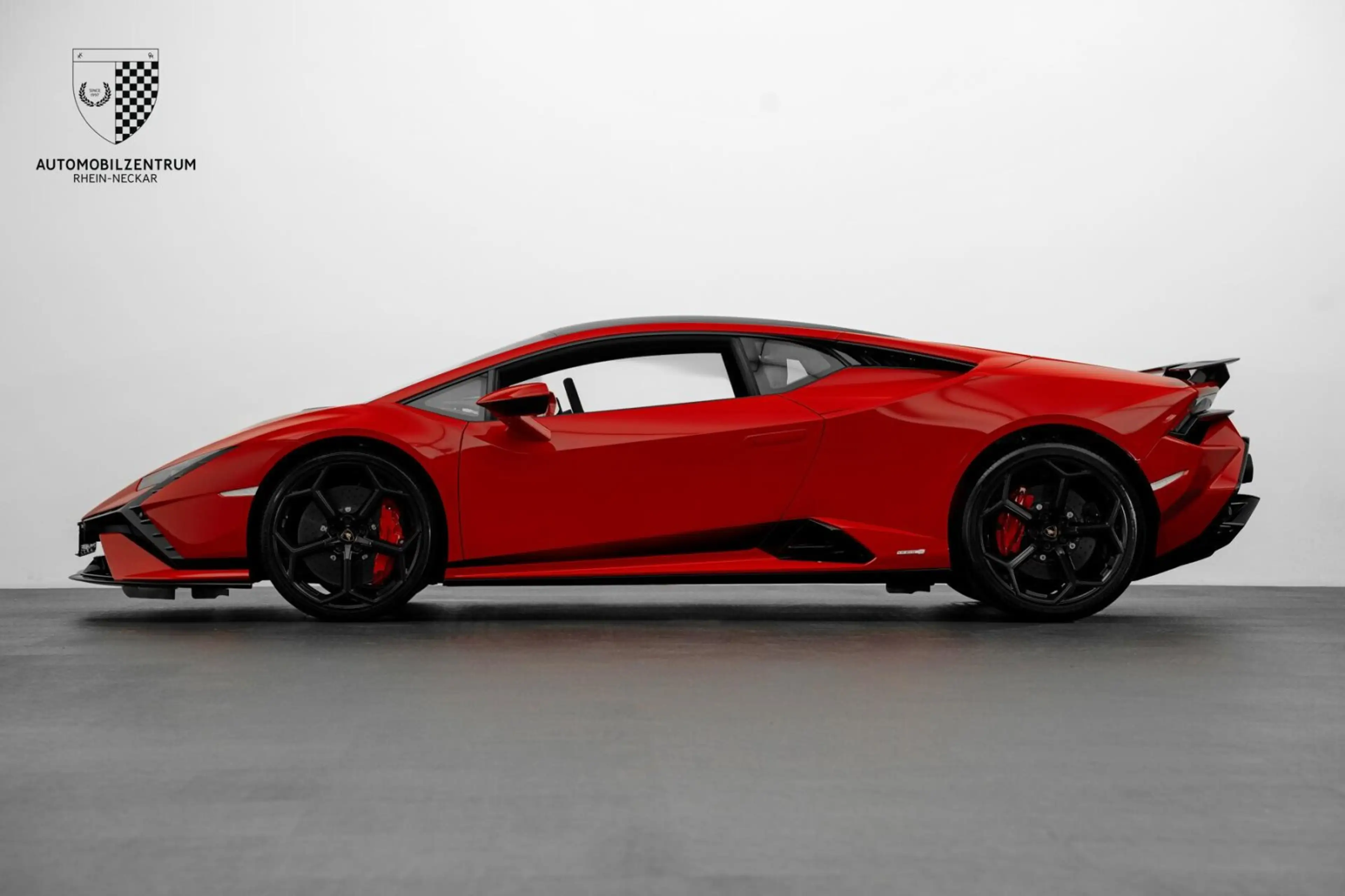 Lamborghini Huracán Huracán Tecnica Style/CarbonBonnet/SportSeat/PPF — photo 3