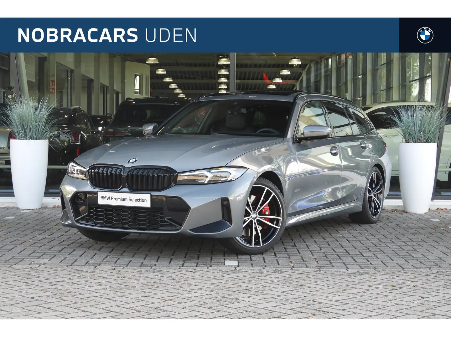 BMW 318 3 Serie Touring 318i M Sport Auromaat / Panoramada Grijs - 1