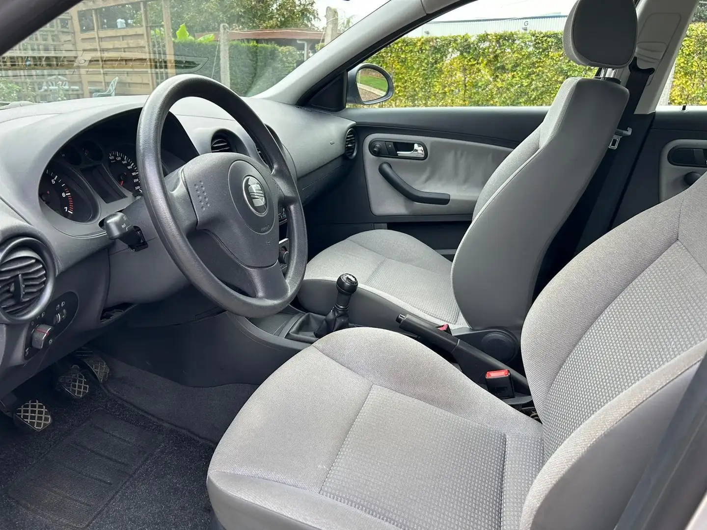 SEAT Cordoba Cordoba 1.4 16V Stella Stříbrná - 2