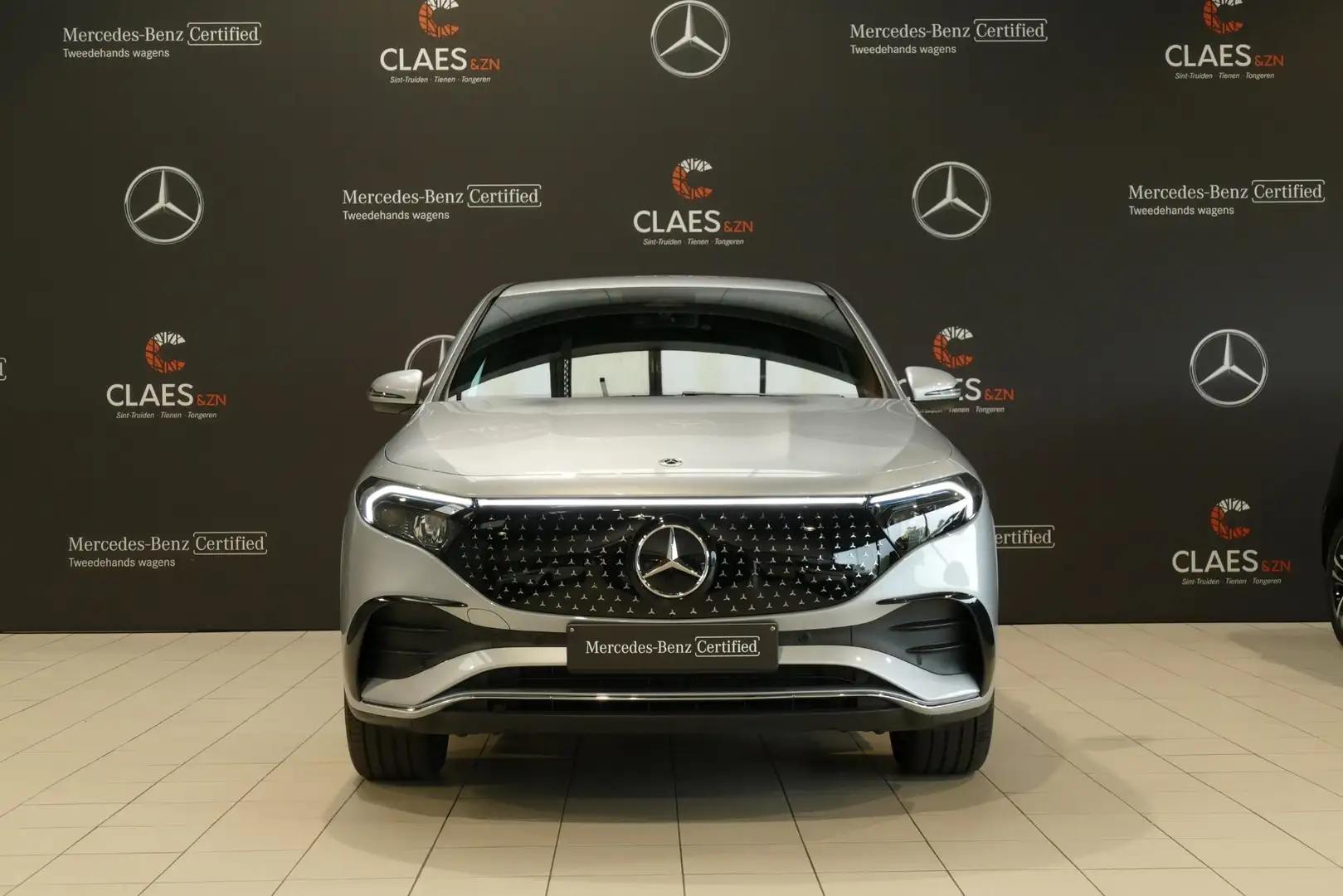 Mercedes-Benz EQA 250 250+ AMG Line DOS 7357 Ezüst - 2