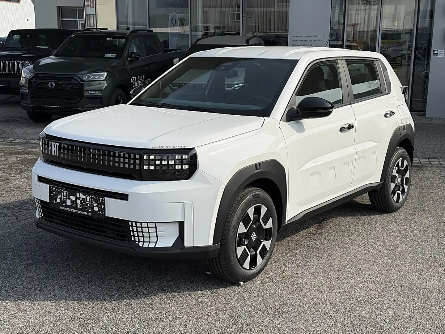 Fiat Grande Panda Hybrid mHEV 110 6-Gang eDCT Icon Weiß - 1