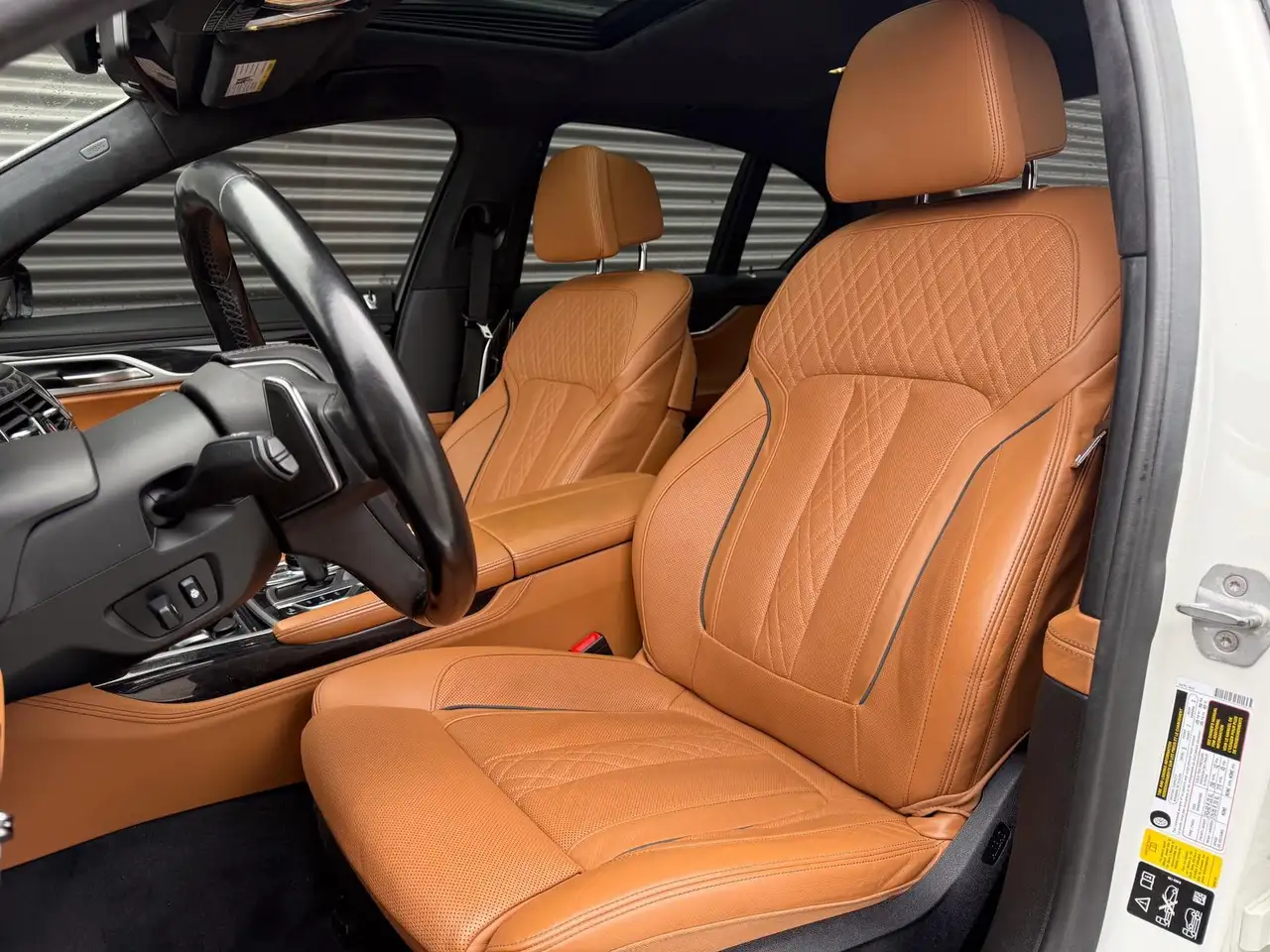BMW 7 Series снимка BMW 7 Series