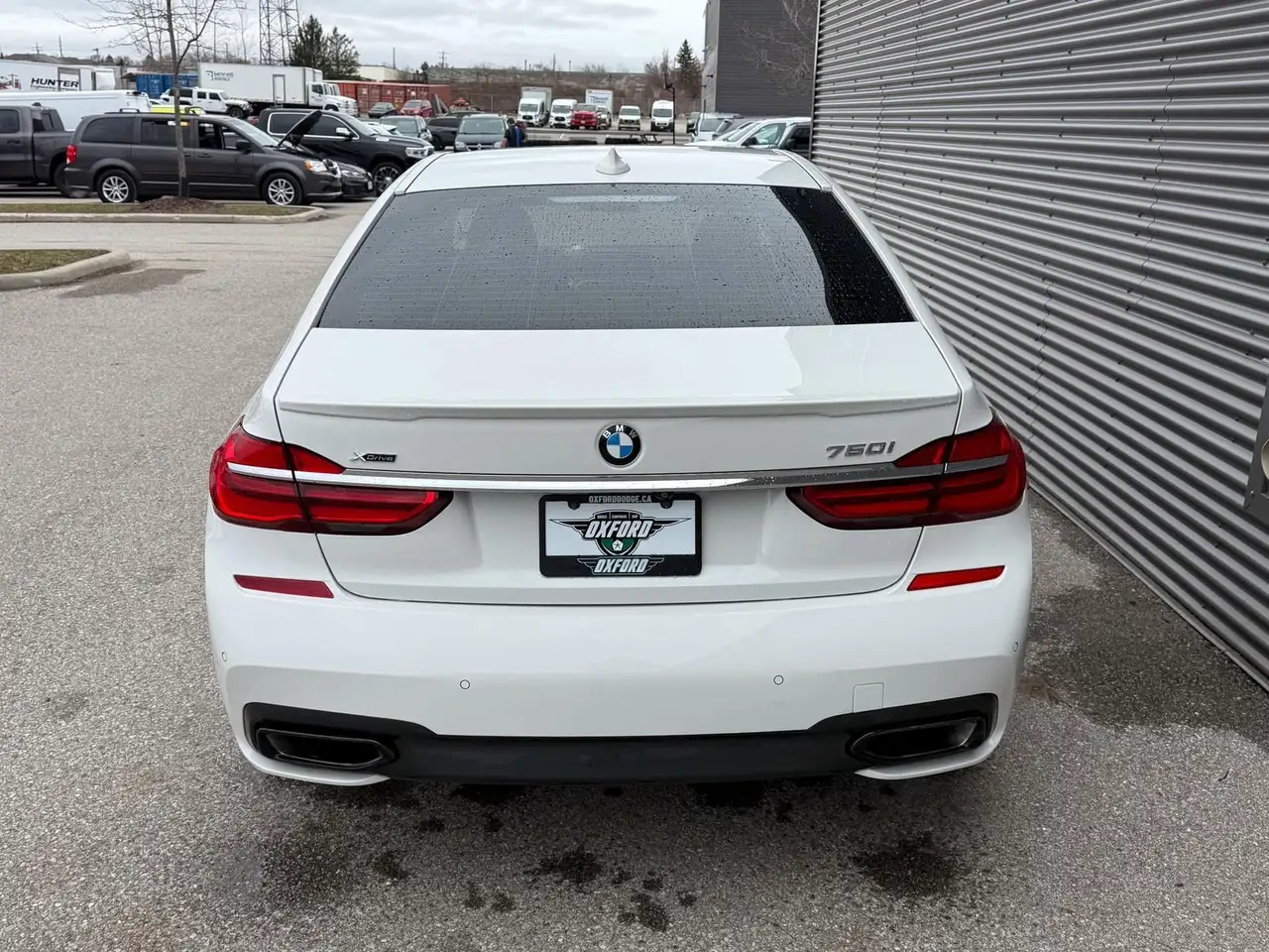 BMW 7 Series снимка BMW 7 Series
