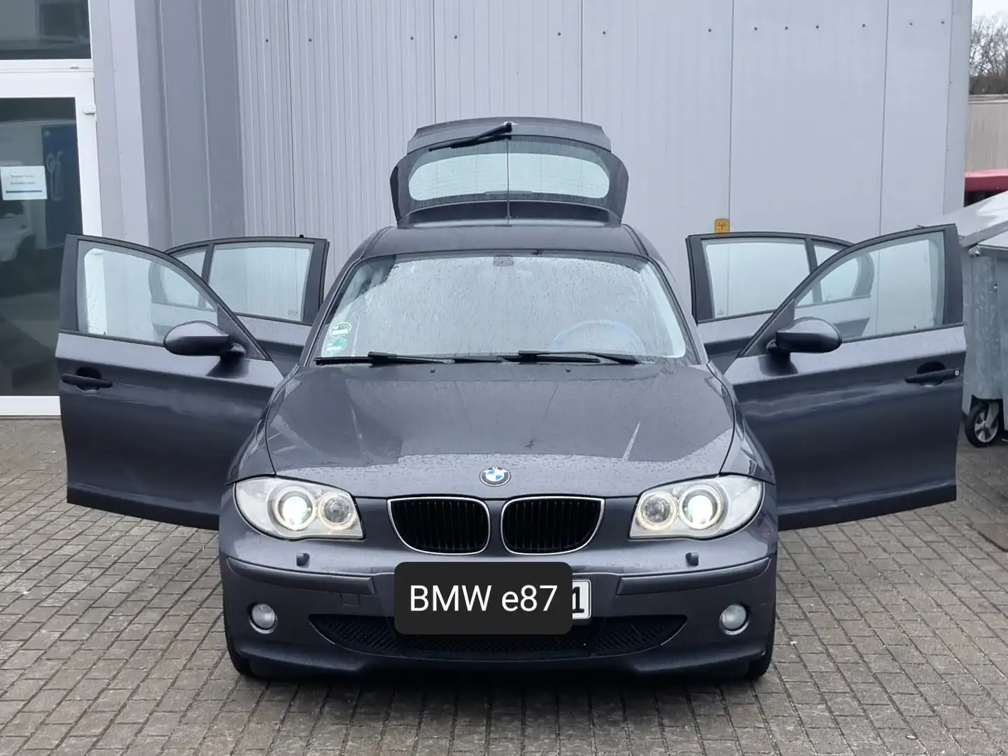 BMW 116 116i Grau - 1