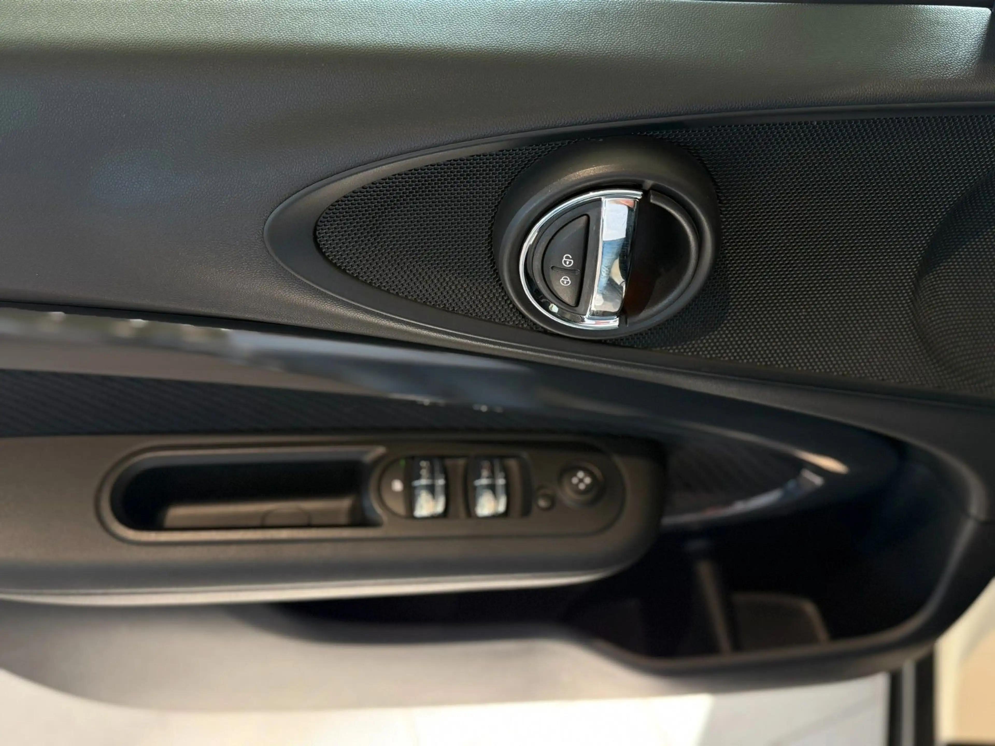 MINI Cooper S Clubman — photo 10