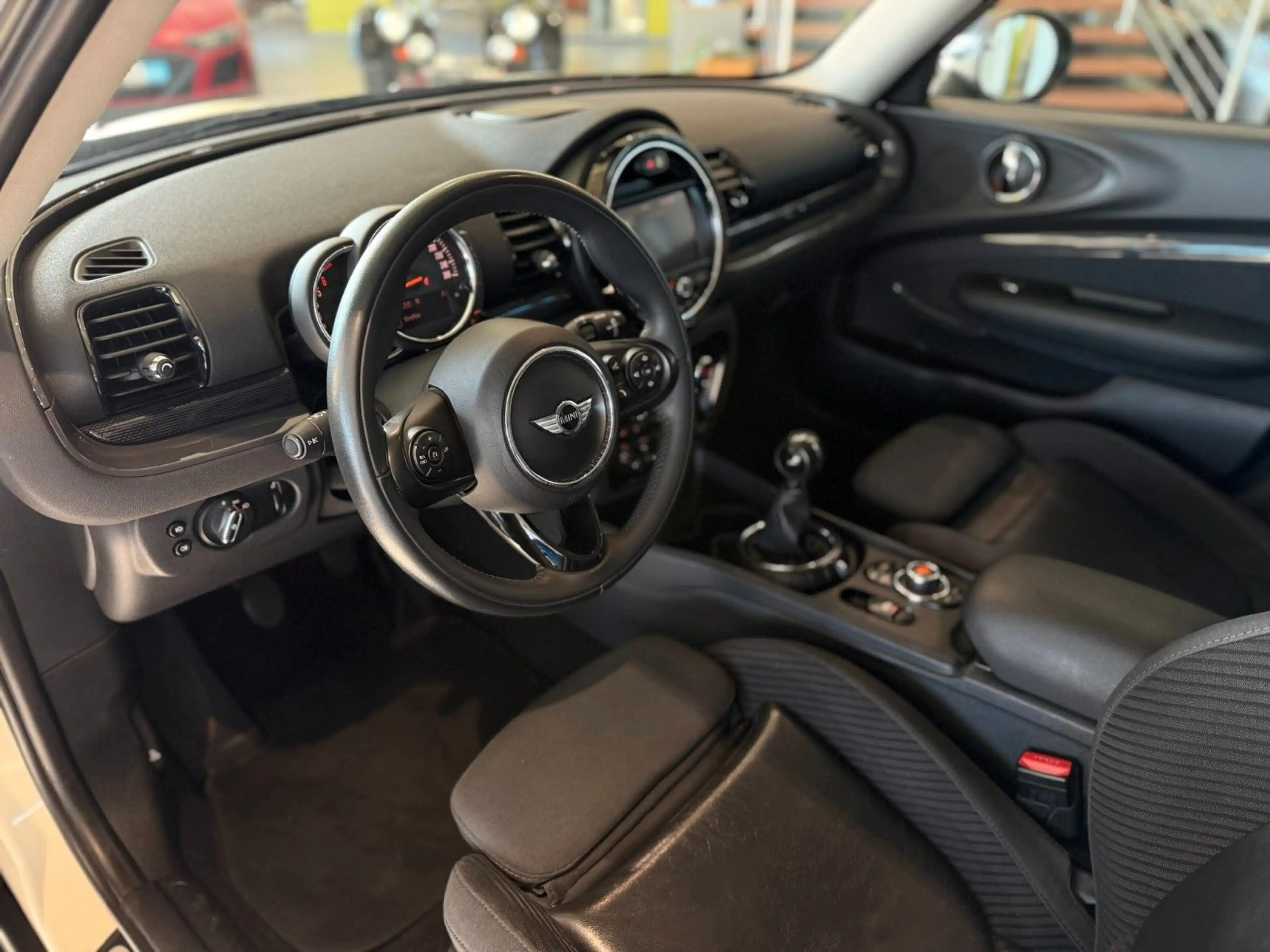 MINI Cooper S Clubman — photo 11