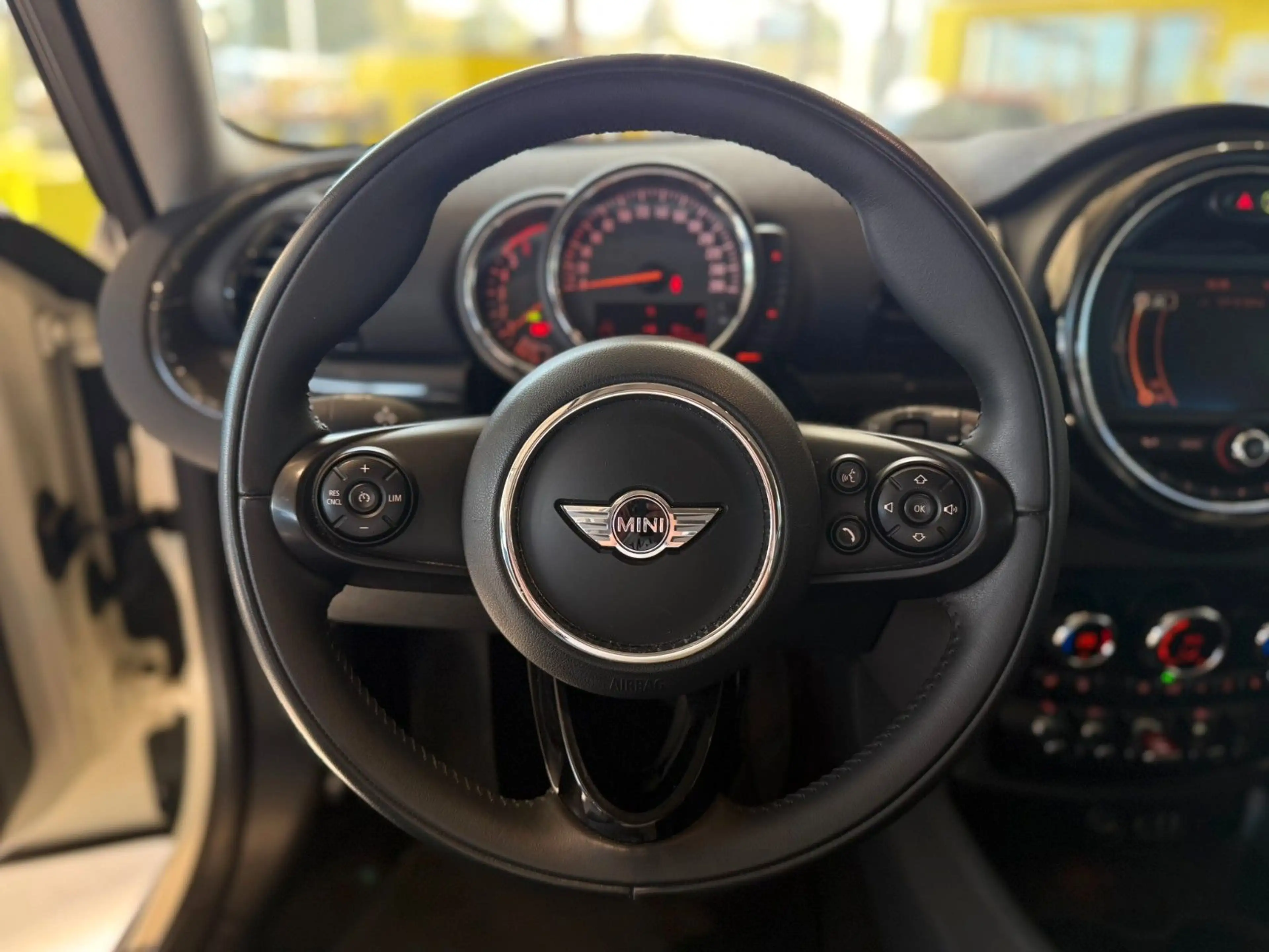 MINI Cooper S Clubman — photo 13