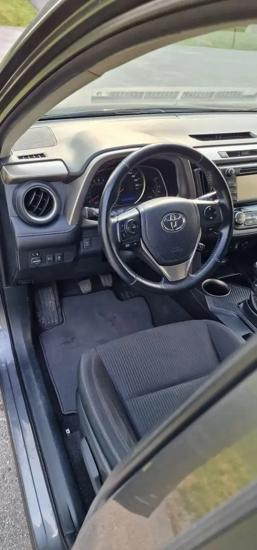 Toyota RAV 4 RAV4 2.0 D4D VX - 2