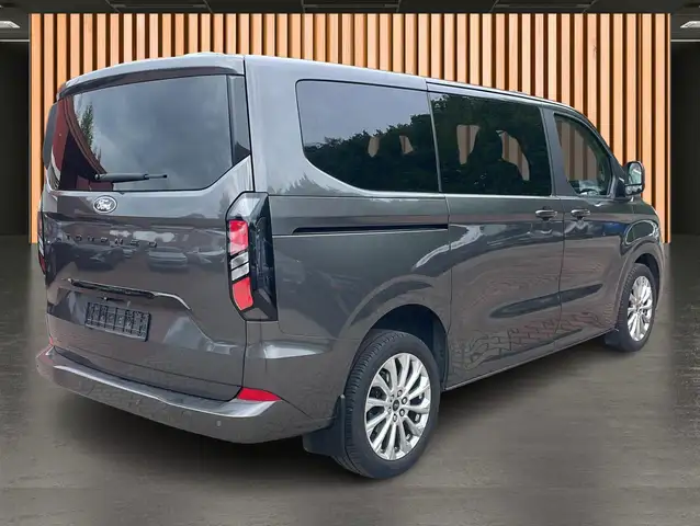 Ford Tourneo Custom view 6