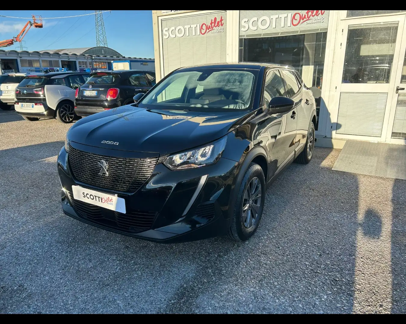 Peugeot 2008 PureTech 100 S&S Active Negro - 1