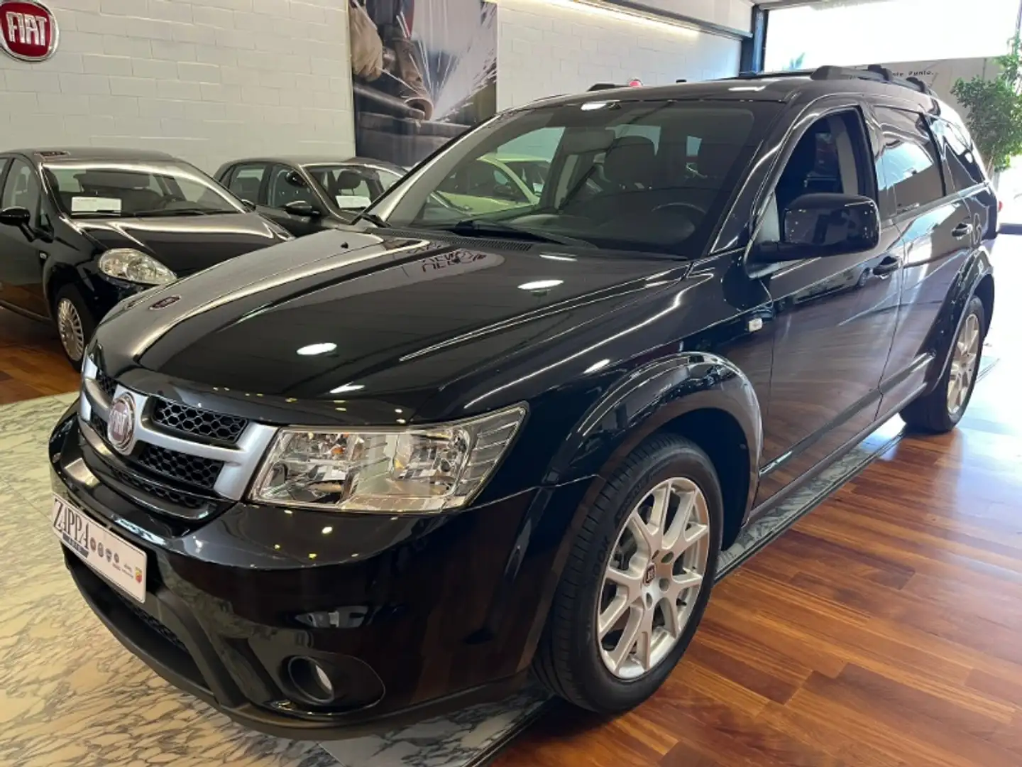 Fiat Freemont 2.0 Multijet 140 CV Urban Czarny - 1