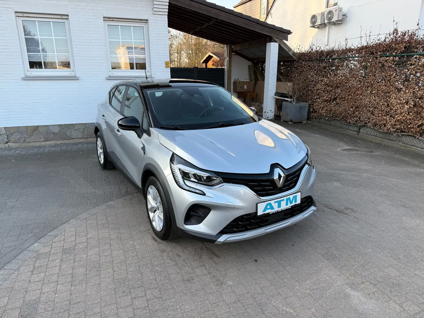 Renault Captur 1.0 TCe Corporate Edit. (EU6D)/navi/pdc/airco/cr. Plateado - 1