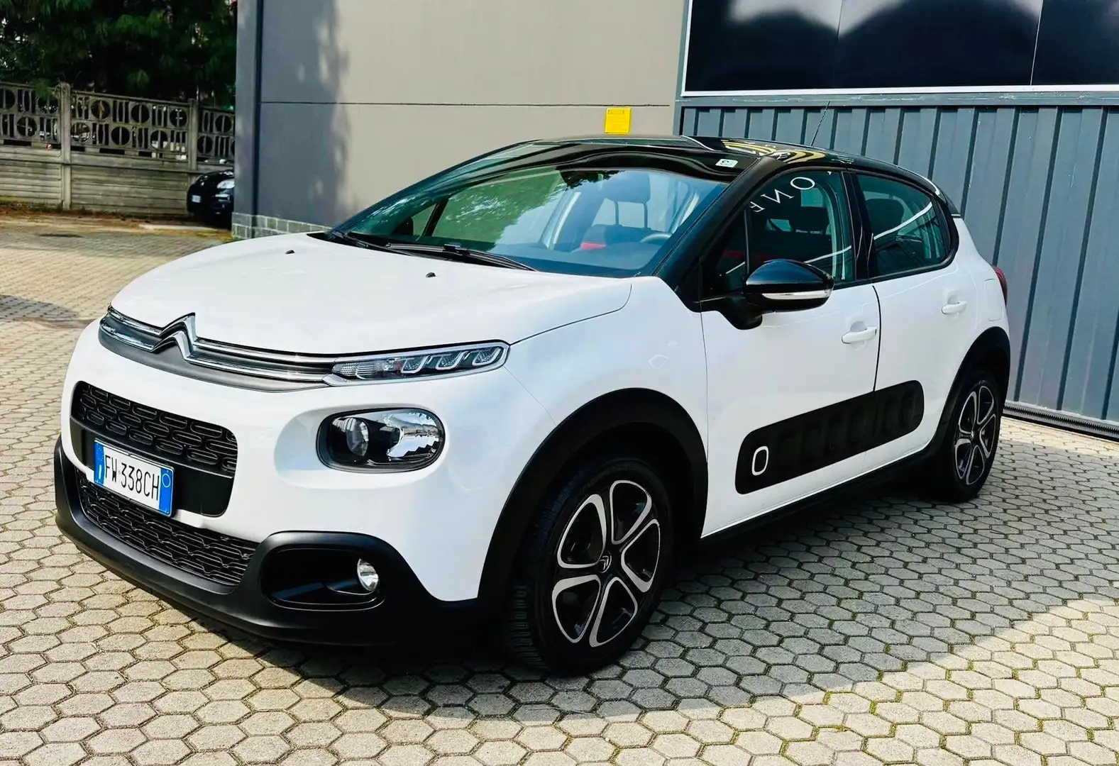 Citroen C3 CITROEN C3 1.2 CAMBIO AUTOMATICO Blanc - 1