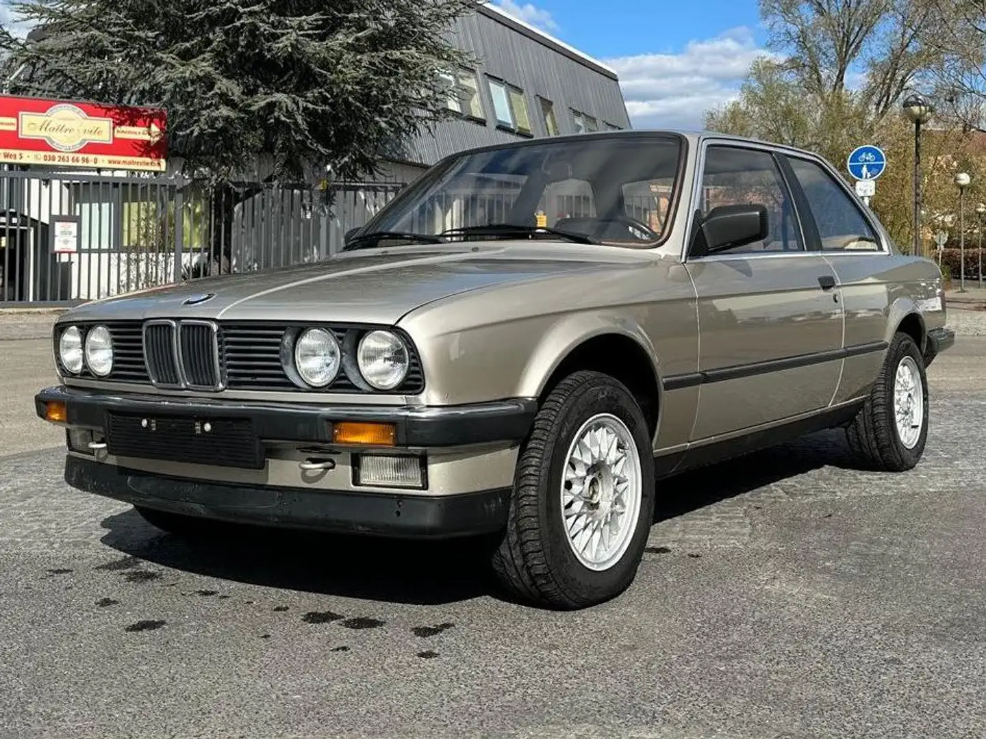 BMW 320 320i OLDTIMER Gelb - 1
