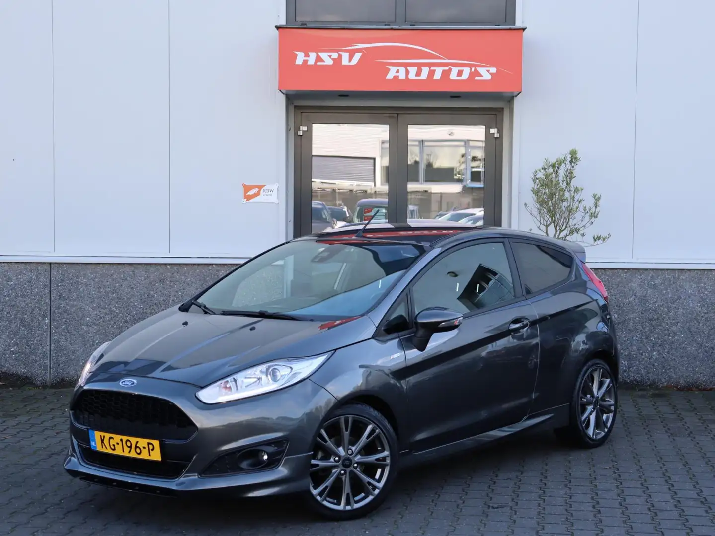 Ford Fiesta 1.0 EcoBoost ST Line xenon LM navi Grijs - 1