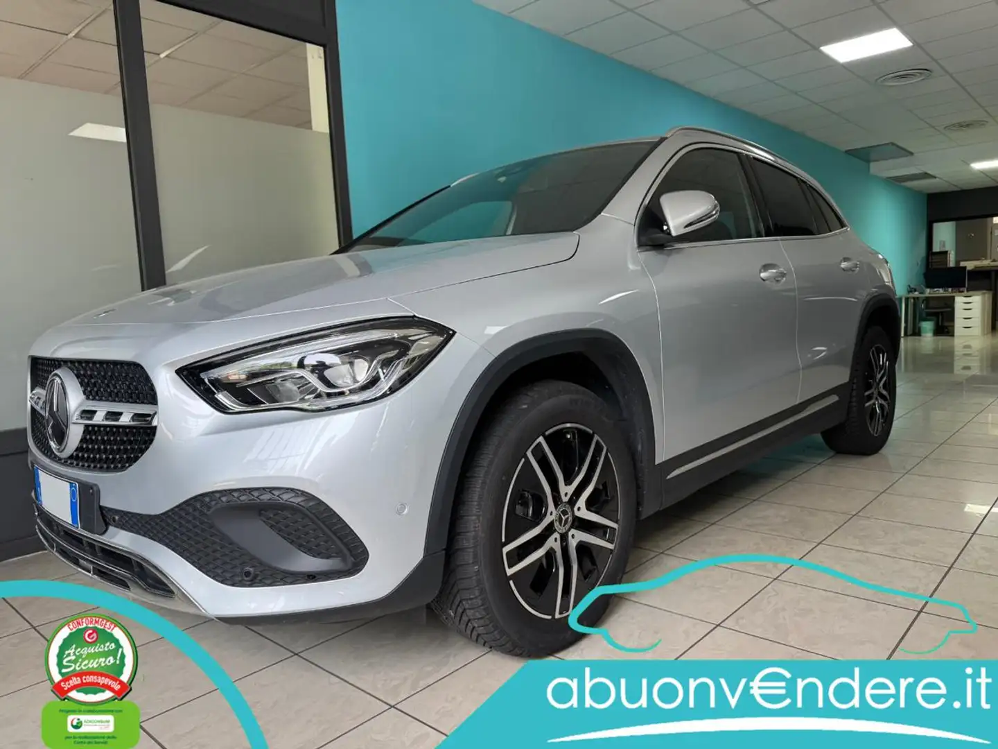 Mercedes-Benz GLA 200 d Automatic Sport Plus UNICO PROPRIETARIO Gris - 1
