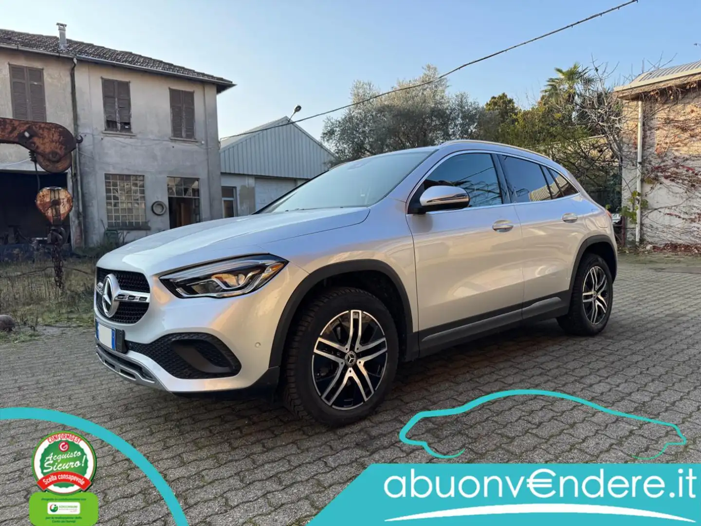 Mercedes-Benz GLA 200 d Automatic Sport Plus UNICO PROPRIETARIO Grigio - 1