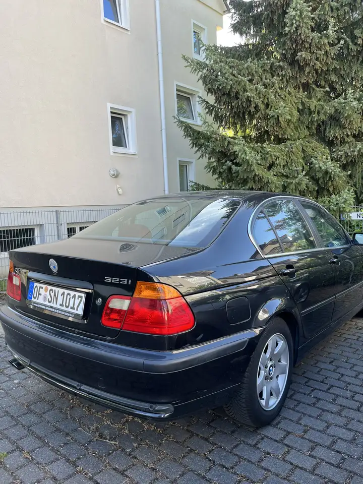 BMW 323i, foto 3