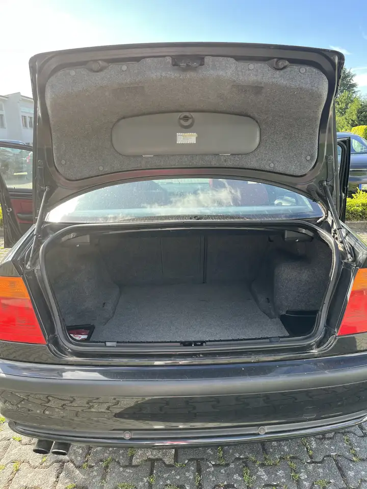 BMW 323i, foto 5