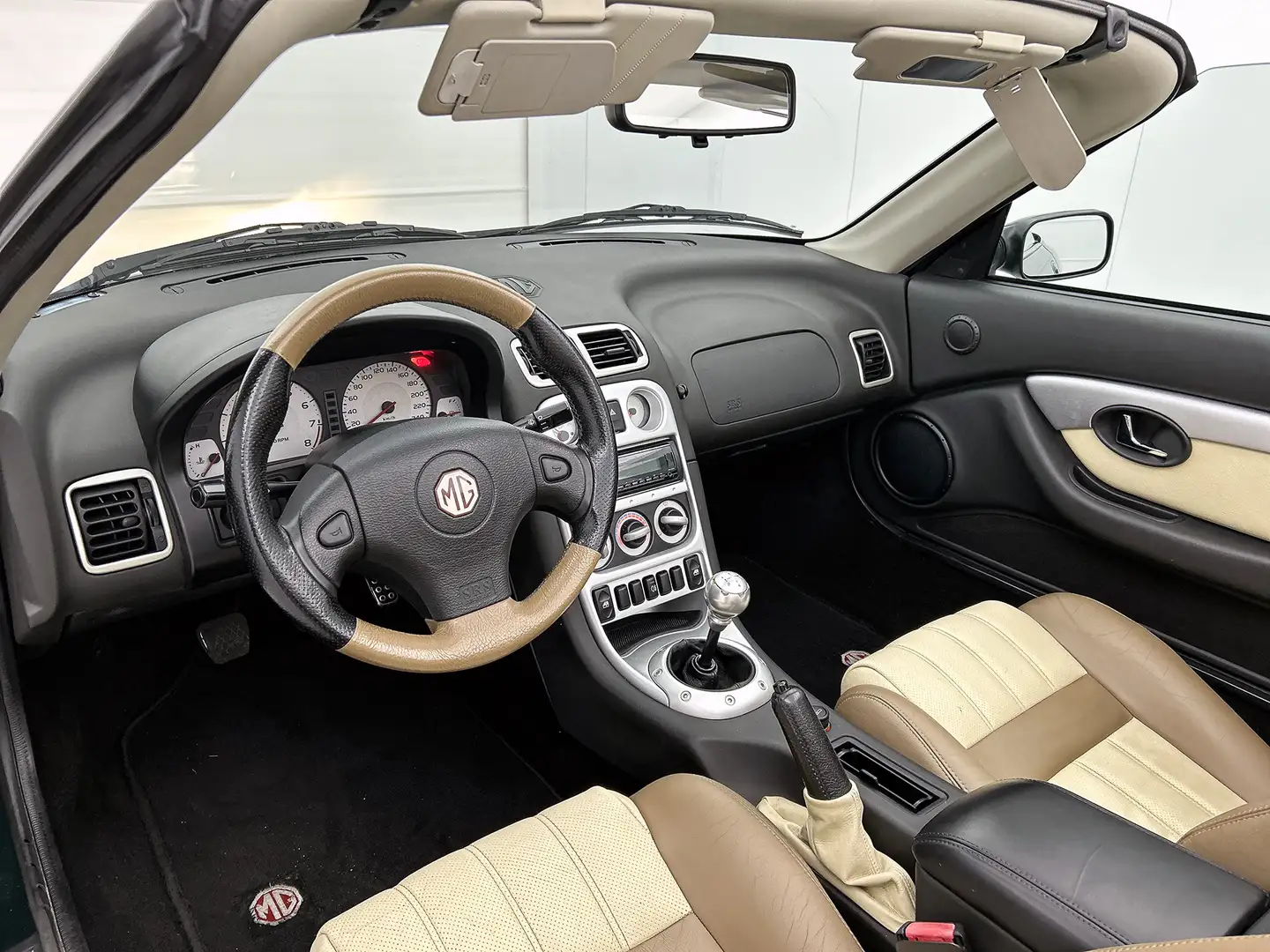 MG TF 1.6 TF 115 / Bijna nieuwe Cabrio kap / leder inter Vert - 2