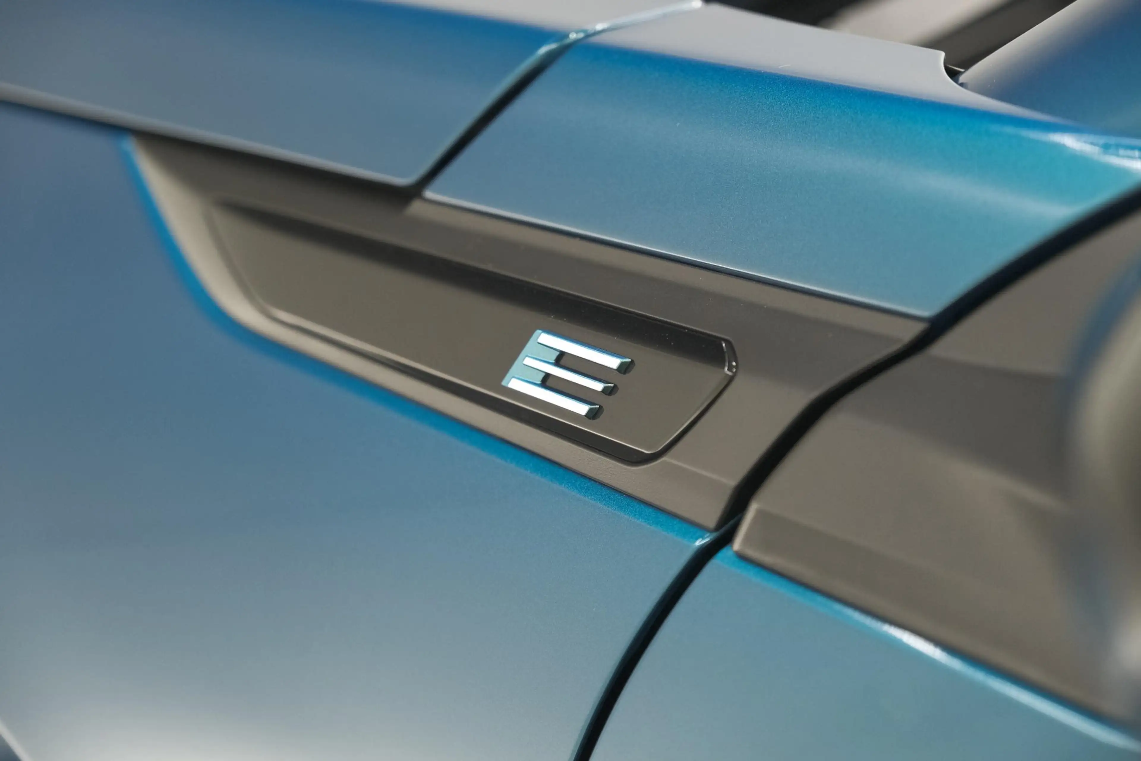 Peugeot e-2008 EV Allure 54 kWh | SOH 97,4% | 11 KW Lader | Apple — photo 12