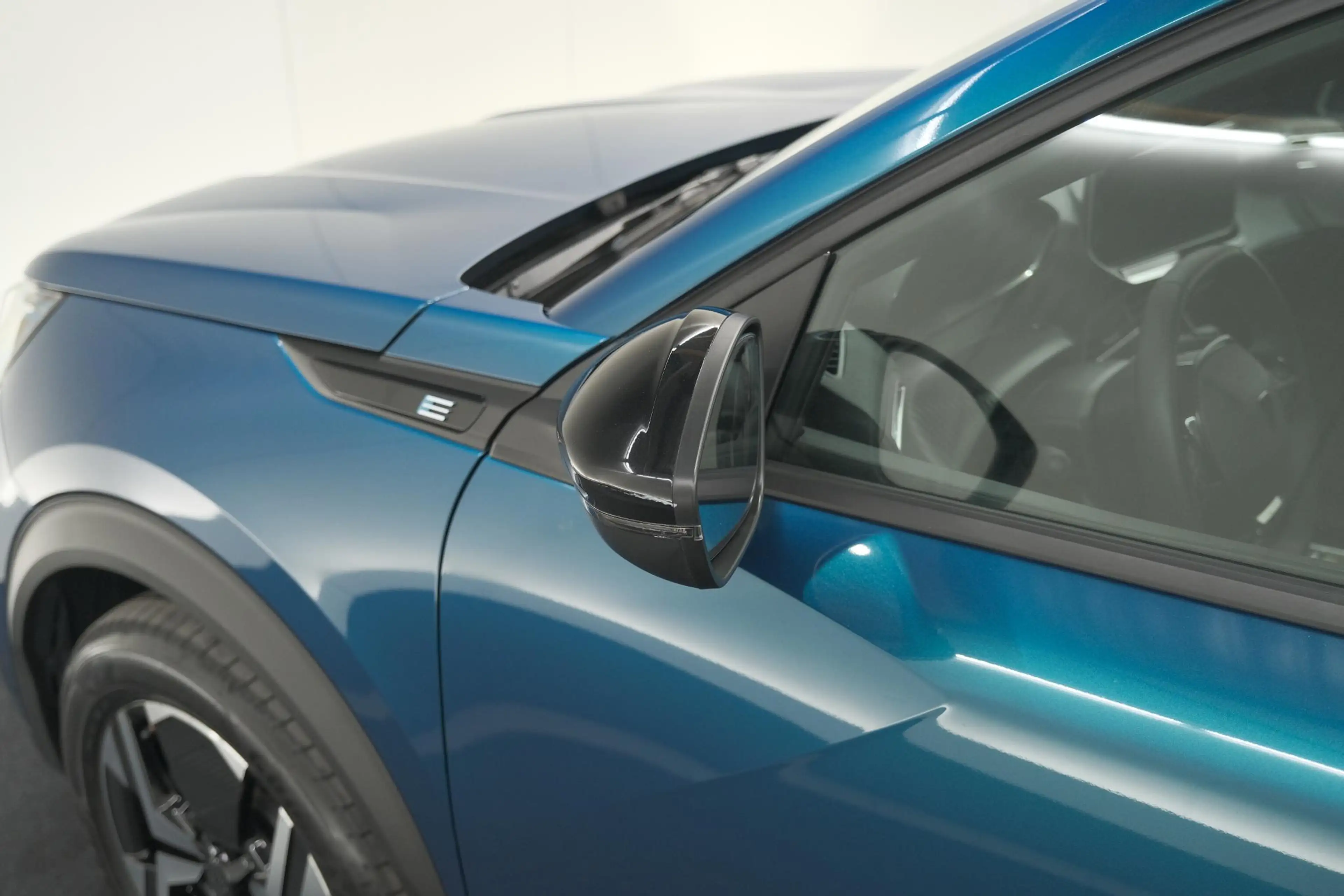 Peugeot e-2008 EV Allure 54 kWh | SOH 97,4% | 11 KW Lader | Apple — photo 13