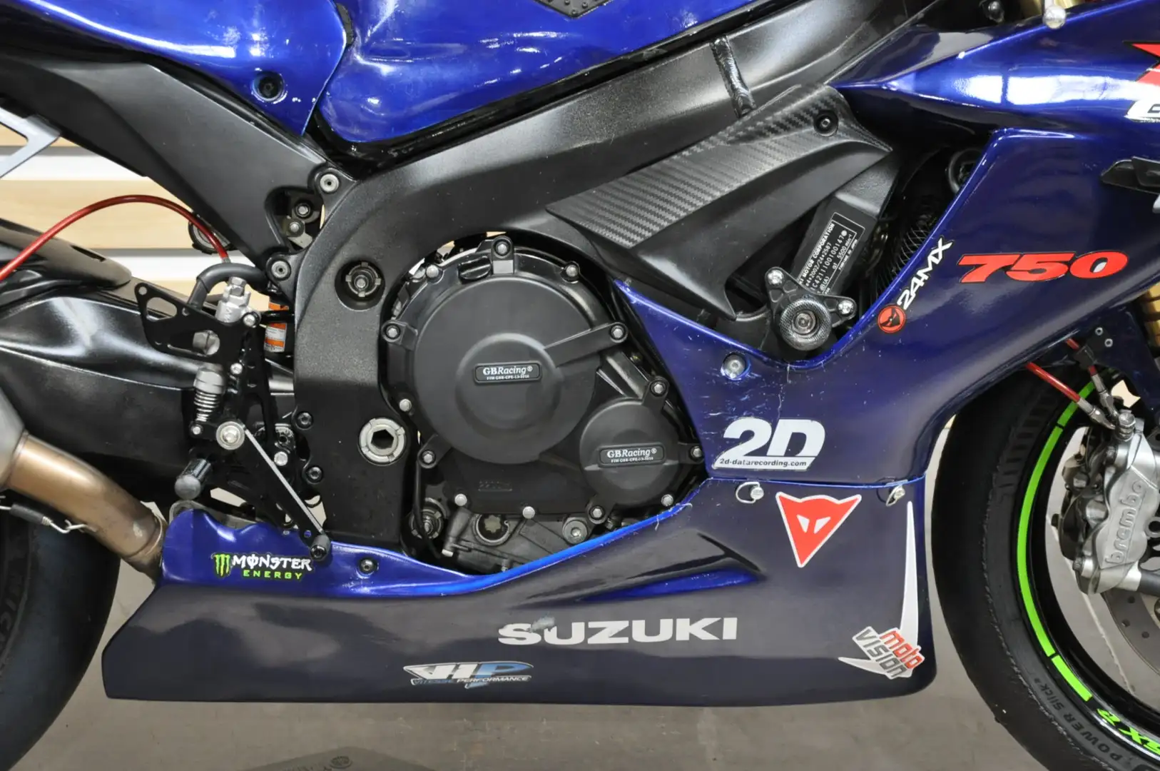 Suzuki GSX-R 750 Burdeos - 2