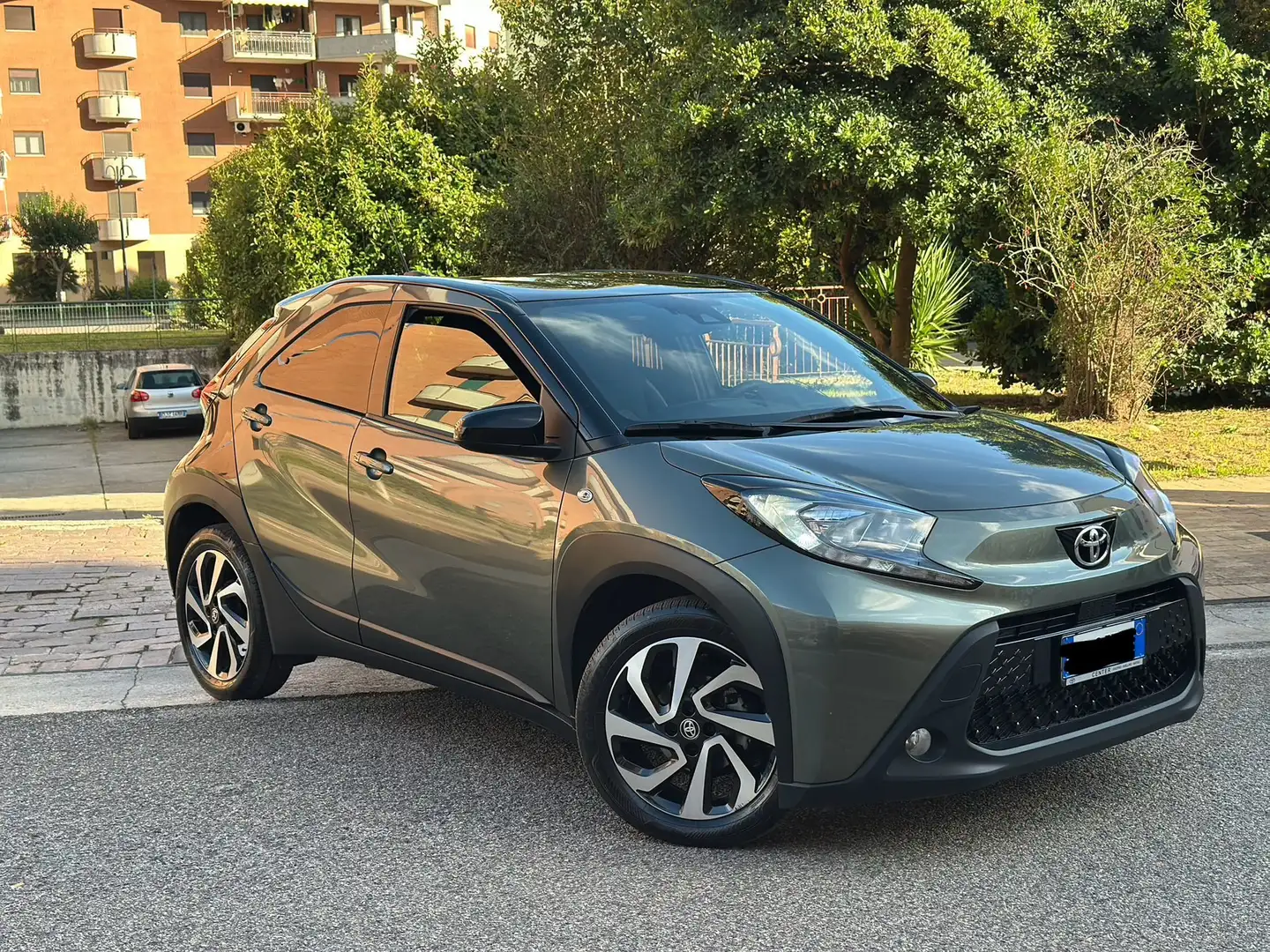 Toyota Aygo Aygo X X 1.0 Lounge 72cv Verde - 2