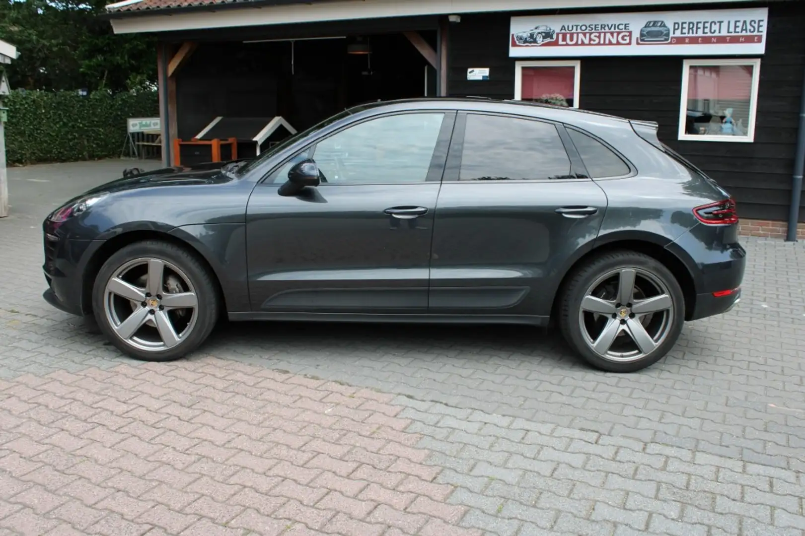 Porsche Macan 2.0 LUCHTVERING  PANODAK  SPORTCHRONO Grijs - 2