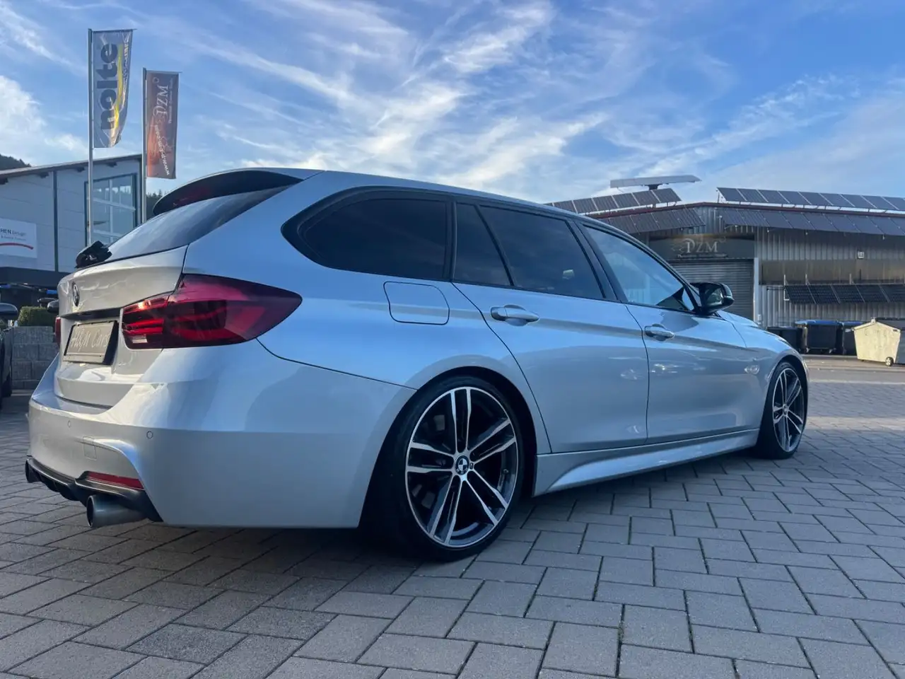 BMW 340i TOURING 326CH - M-SPORT - HUD - ATTELAGE - SELLERIE CUIR