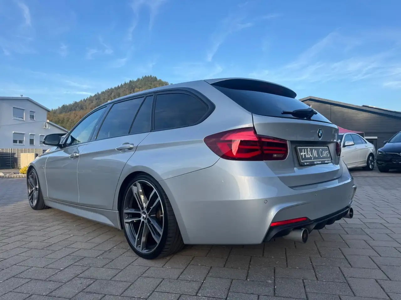 BMW 340i TOURING 326CH - M-SPORT - HUD - ATTELAGE - SELLERIE CUIR