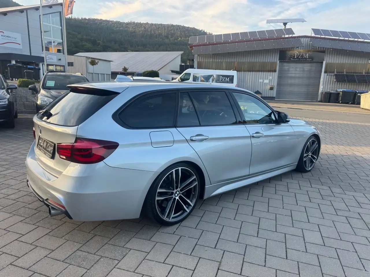 BMW 340i TOURING 326CH - M-SPORT - HUD - ATTELAGE - SELLERIE CUIR