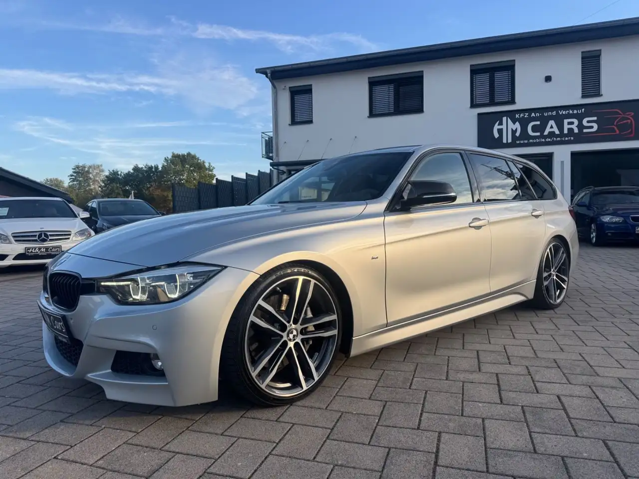BMW 340i TOURING 326CH - M-SPORT - HUD - ATTELAGE - SELLERIE CUIR