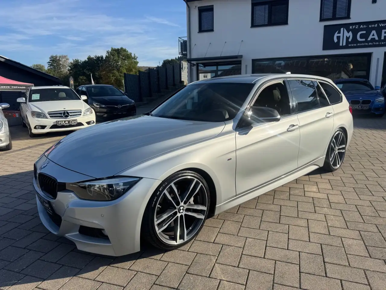 BMW 340i TOURING 326CH - M-SPORT - HUD - ATTELAGE - SELLERIE CUIR