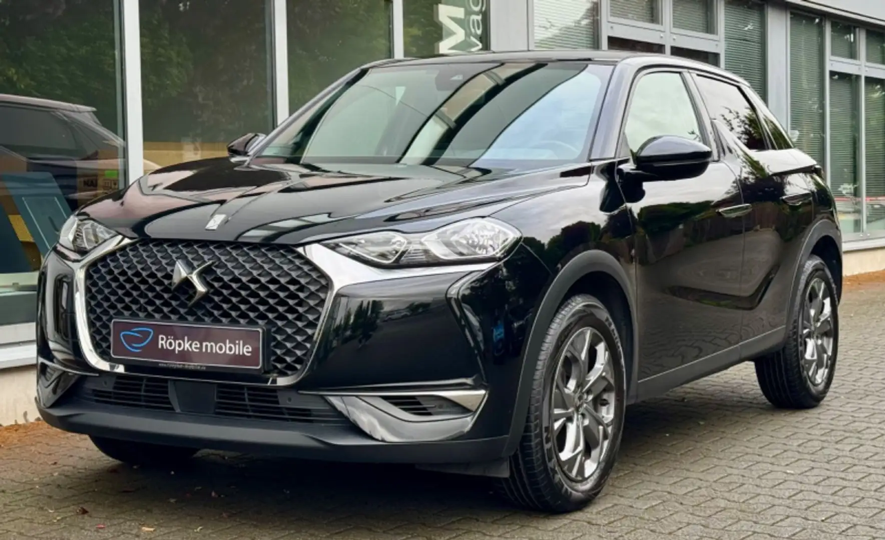 DS Automobiles DS 3 Crossback Bastille Navi Kamera Klima MfL Fekete - 1