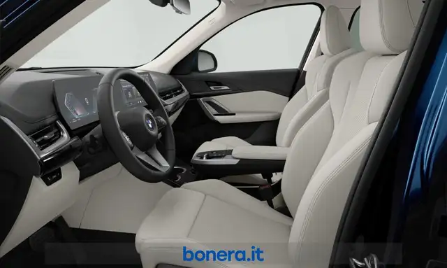 BMW X1 view 5