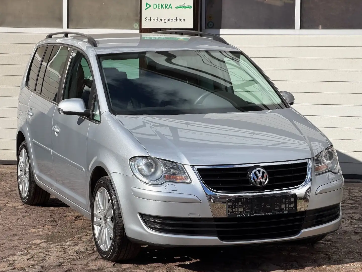 Volkswagen Touran Trendline DSG *TÜV neu* Argent - 1