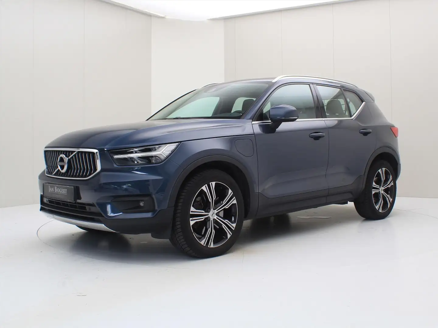 Volvo XC40 T4 Twin Engine 211pk Geartronic Inscription [ PANO Bleu - 1