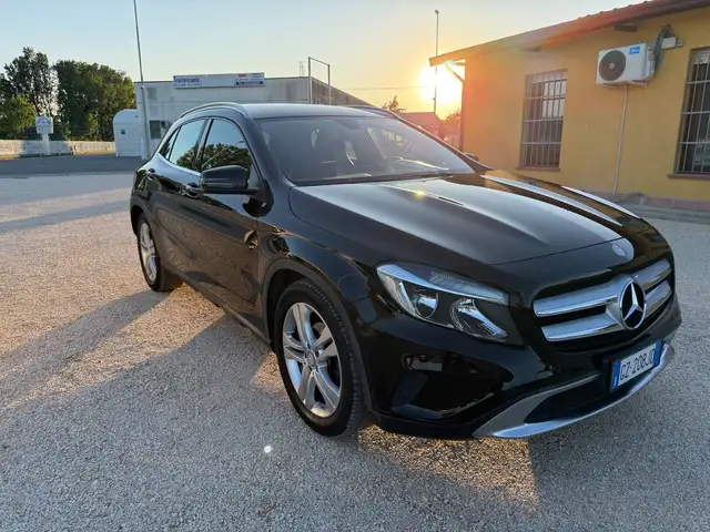 Mercedes-Benz GLA 180 GLA 180 CDI Premium