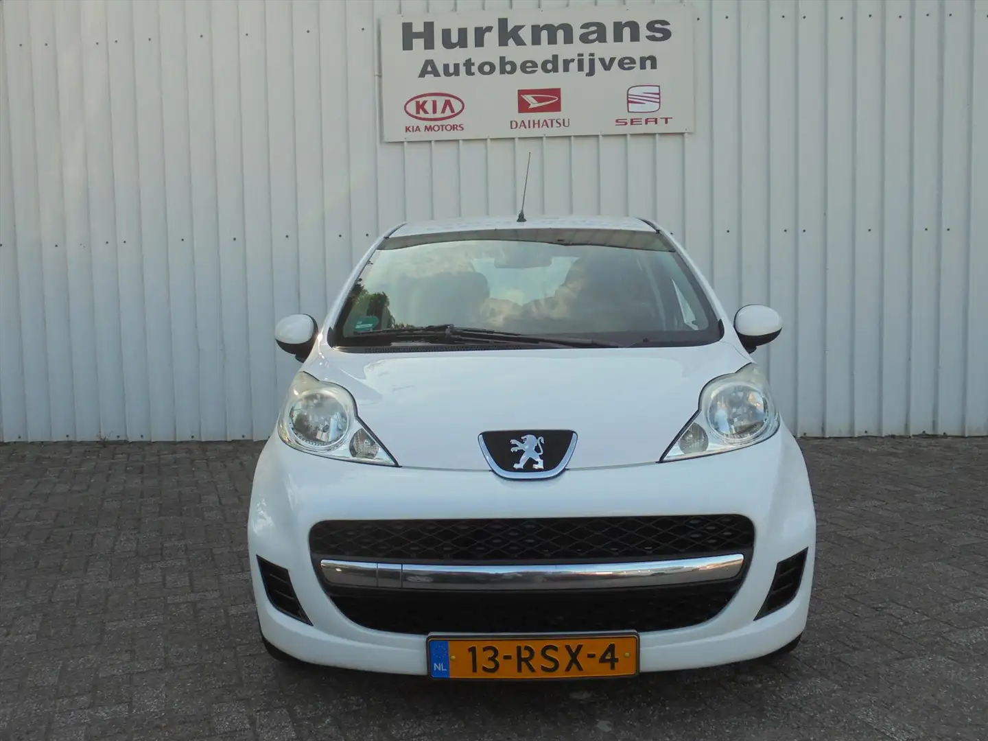 Peugeot 107 1.0i 12V 5DRS AIRCO NL-AUTO APK TOT 05-2026 White - 2