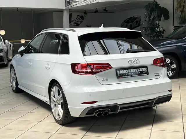 Audi A3 view 7