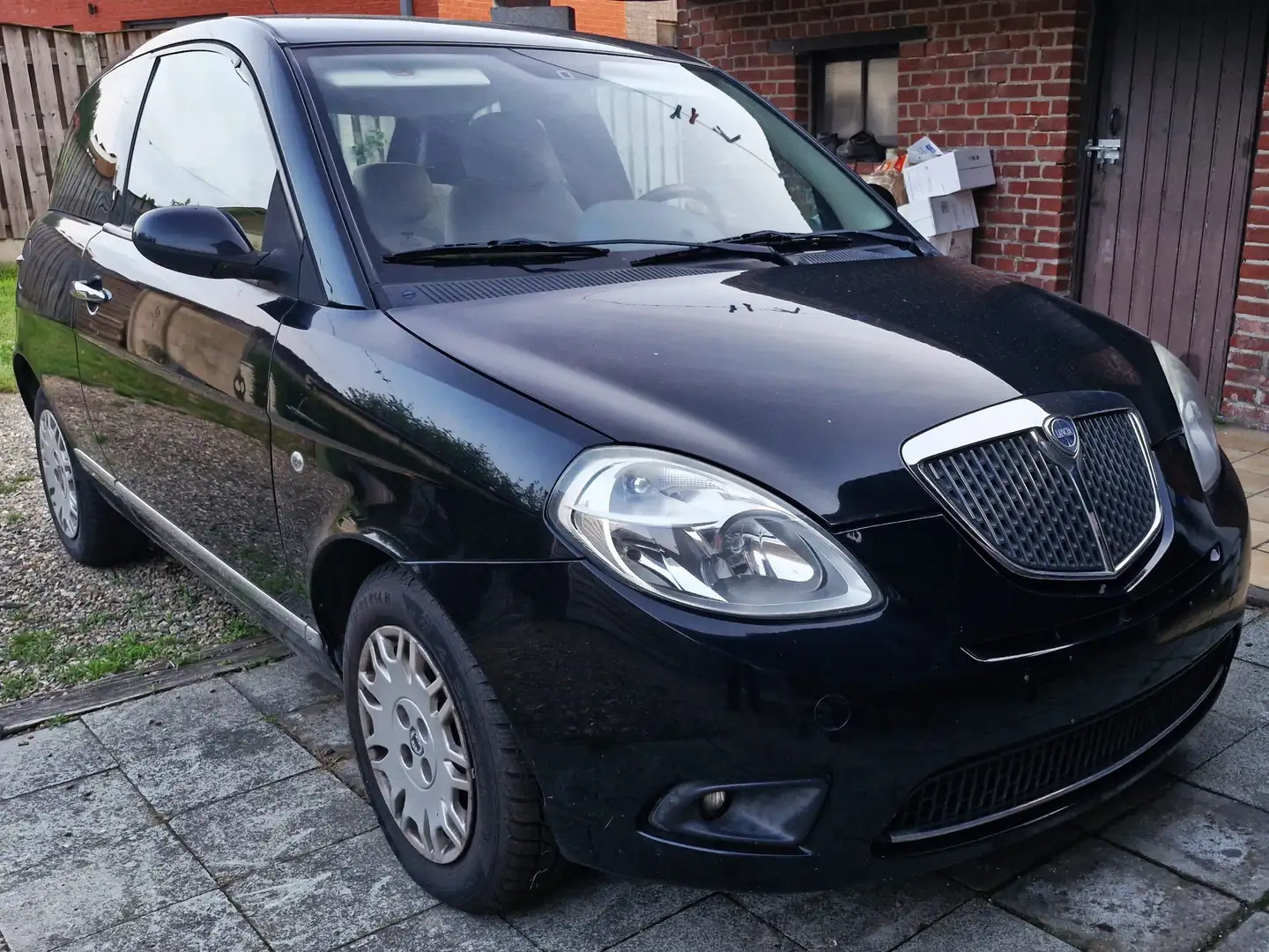 Lancia Ypsilon Y 1.4 16v Oro Zwart - 2