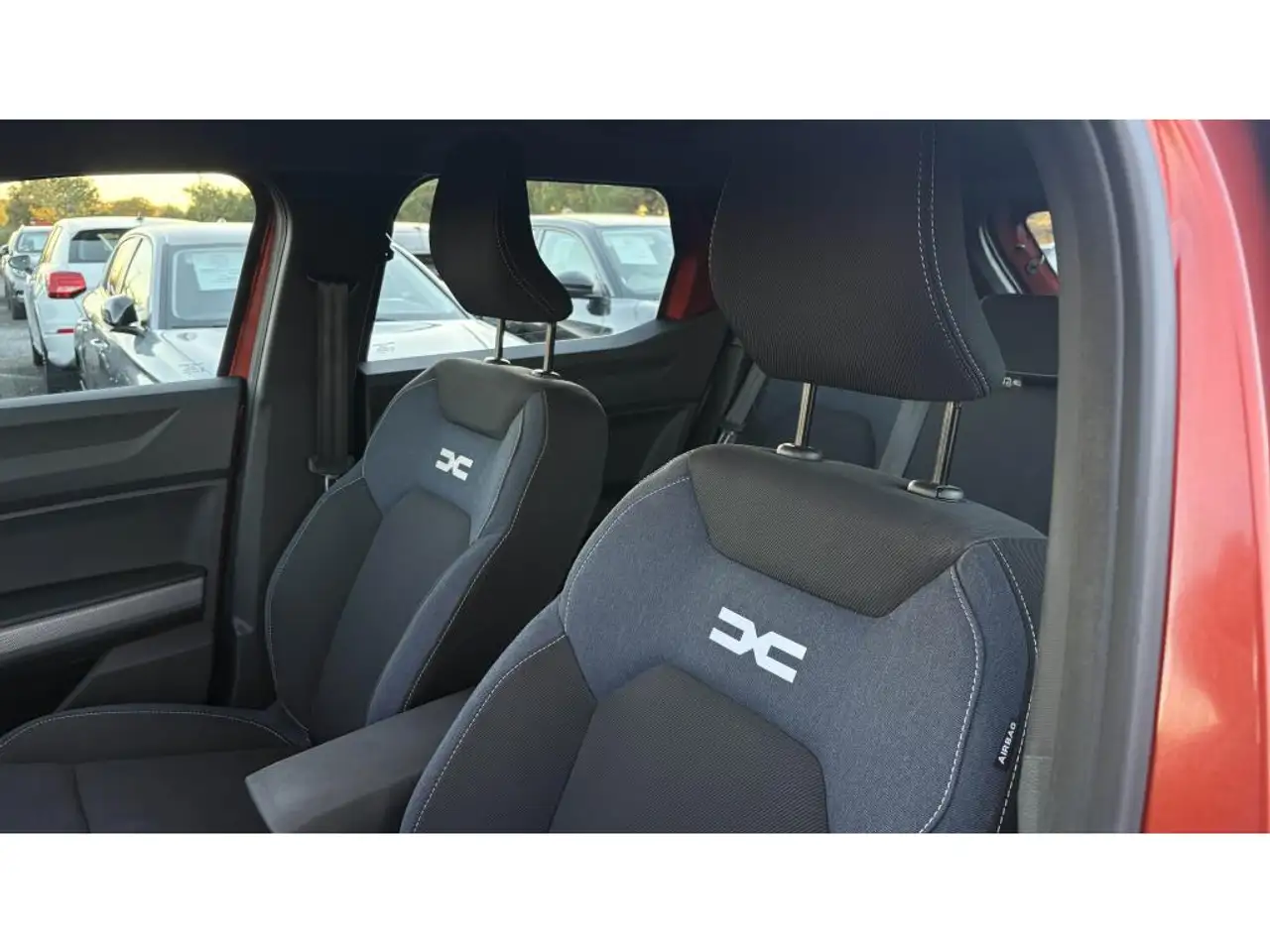 Dacia Duster — photo 18