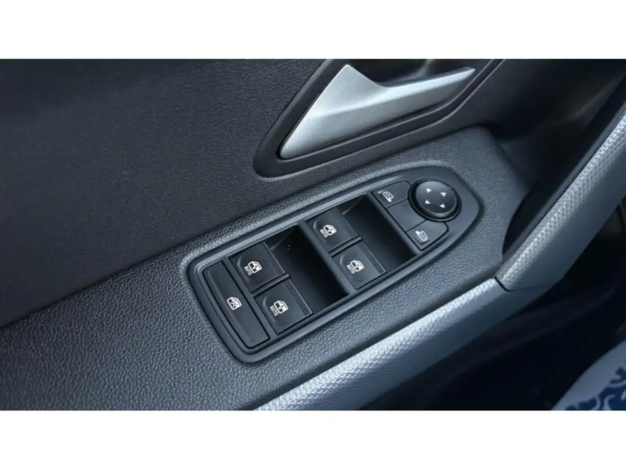 Dacia Duster — photo 11