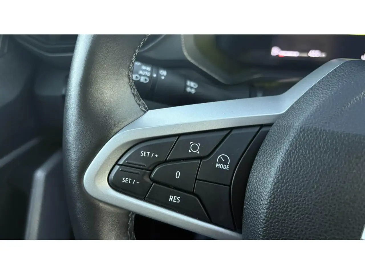 Dacia Duster — photo 13