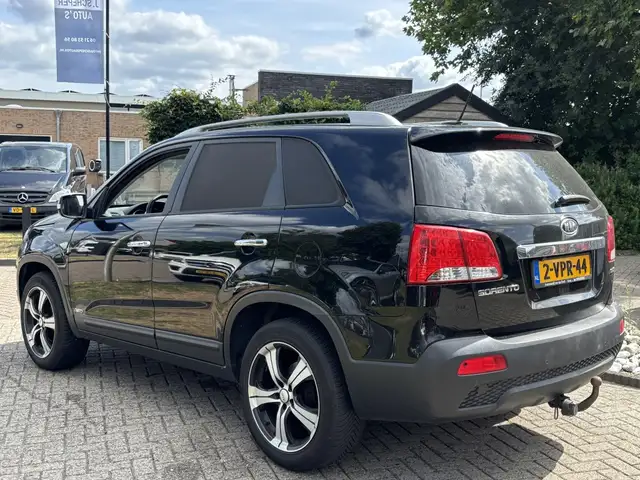 Kia Sorento view 5